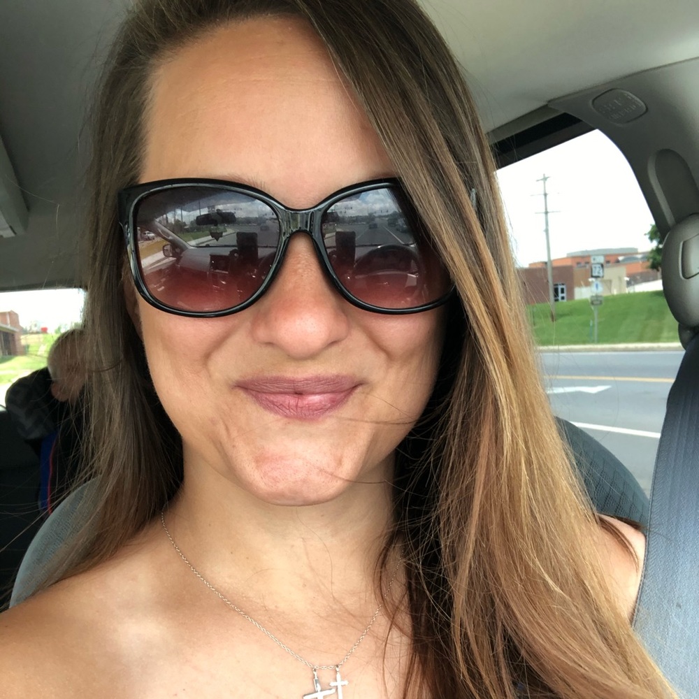 Meet your Posher, Amber